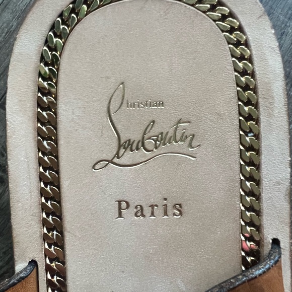 Sandals_&_Flip_Flops